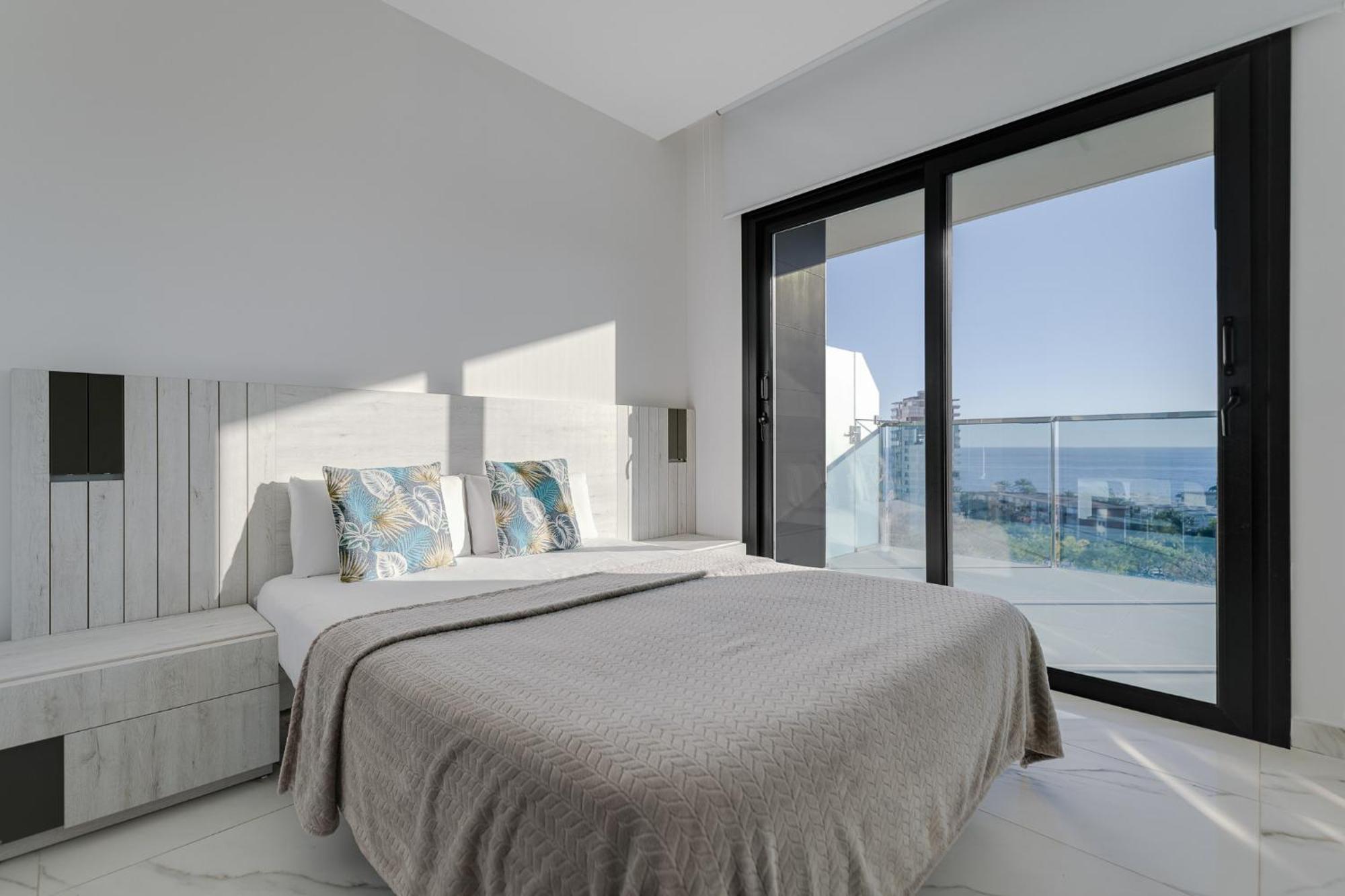 Sunset Drive 128 Luxury Beach Retreat By Car Apartament
